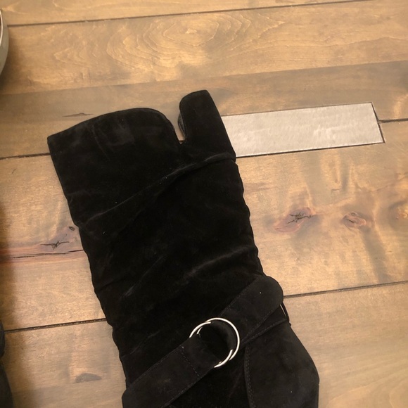 Black Heeled Boots - Picture 9 of 13